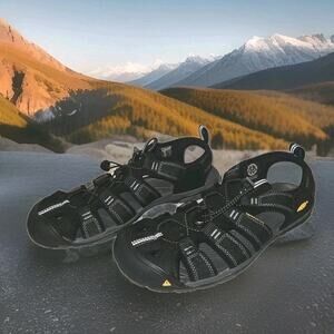 KEEN Men's 9 Clearwater II CNX Lightweight Sandal EUC